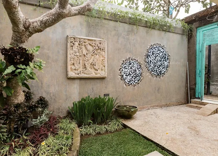 Elysium Fields - Rustic Meets Industrial Chic Design Villa Canggu (Bali)