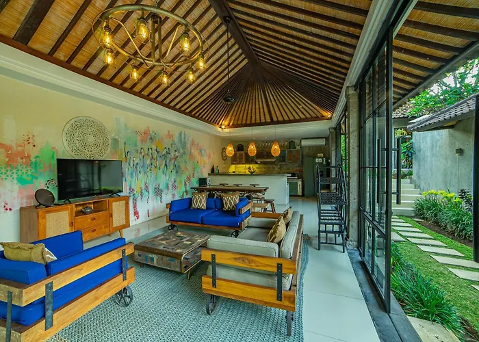 Elysium Fields - Rustic Meets Industrial Chic Design Villa Canggu (Bali)